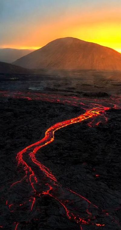 火山岩浆冷却后是什么（火山岩浆冷却后是什么状态）